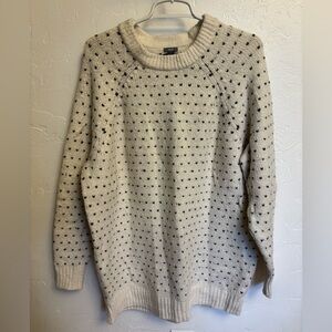 Aerie Heart Print Crewneck Cozy Sweater in cream and black. Size large